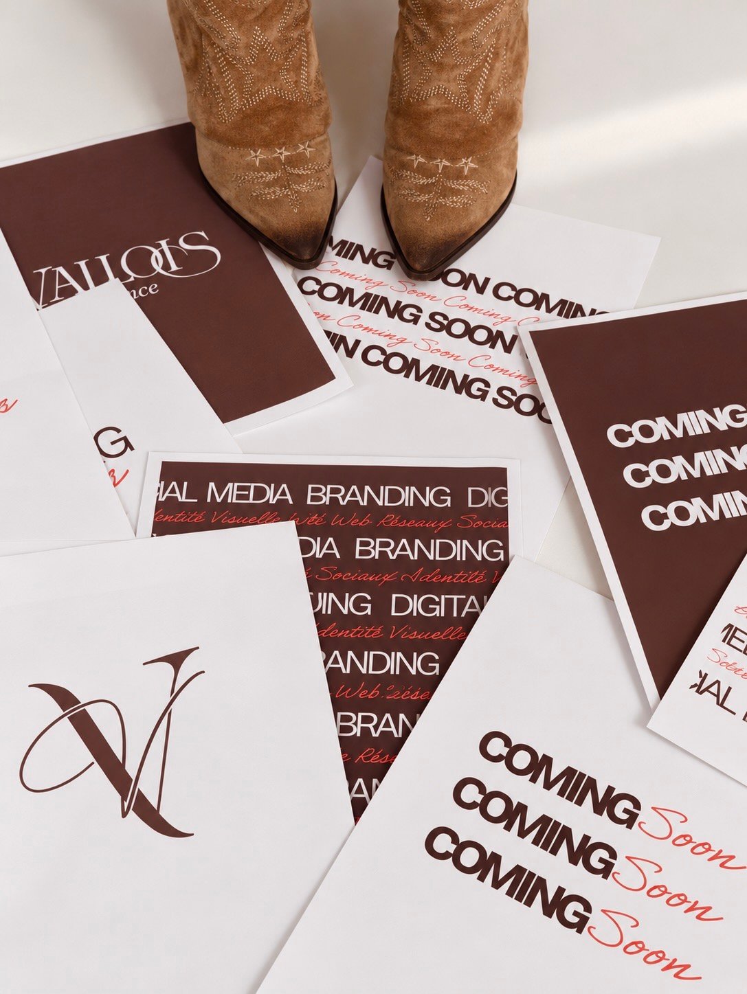 Agence Vallois, agence de communication à Reims — affiches Social Media, Branding, Digital